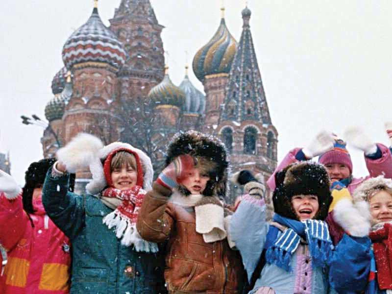 استغلال الأطفال في روسيا بالسوشيال ميديا 