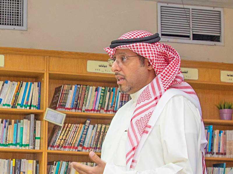 مدير مدرسة الرجاء المشتركة، أحمد الغريب