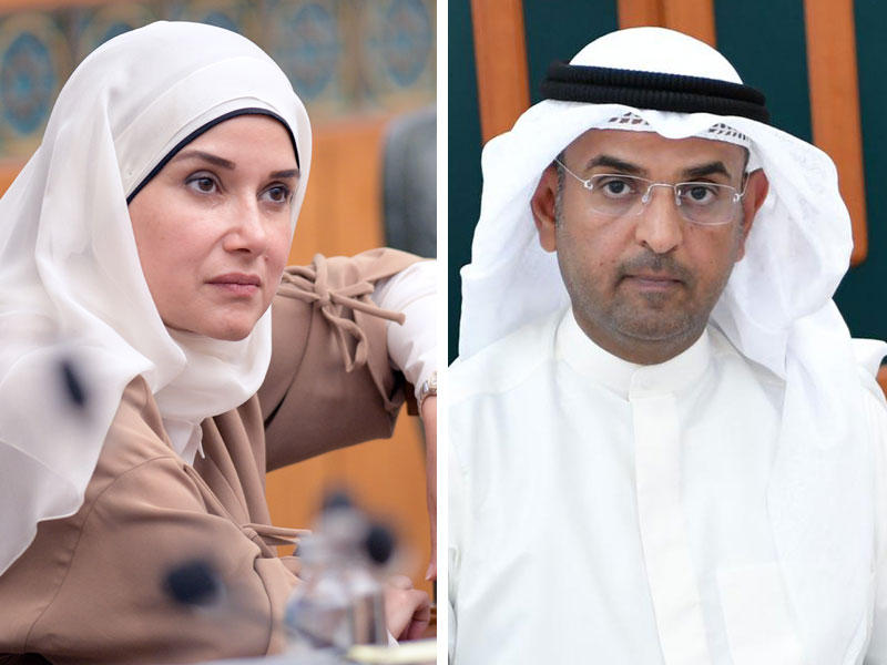 من يمين الصورة وزير المالية د. نايف الحجرف و وزيرة الأشغال العامة وزيرة الدولة لشؤون الإسكان د. جنان بوشهري