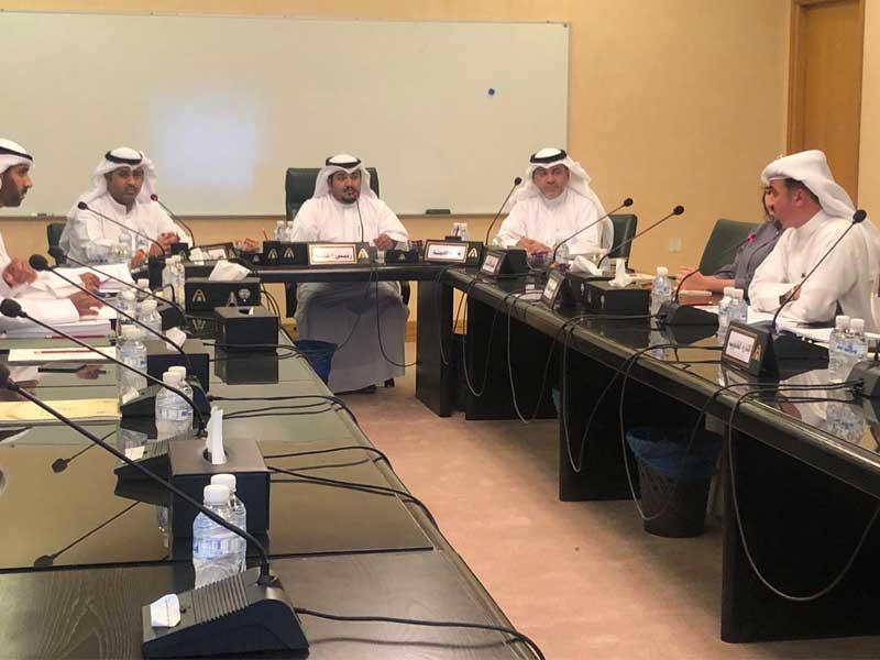 لجنة الجهراء خلال اجتماعها