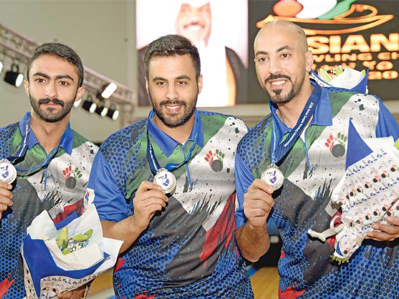 أبطال البولينغ الدبيان والصقر والموسوي 