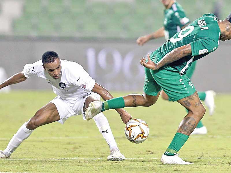 جانب من مباراة السد والأهلي 