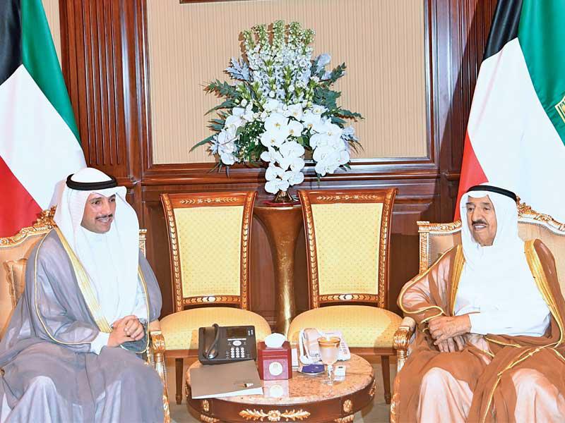 سمو أمير البلاد مستقبلاً رئيس مجلس الأمة أمس