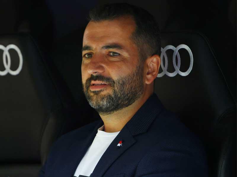  دييغو مارتينيز، المدير الفني لفريق غرناطة