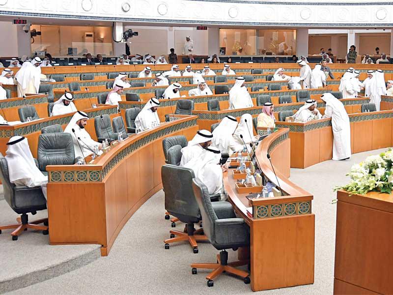 المجلس في جلسته الأولى بدور الانعقاد الرابع أمس