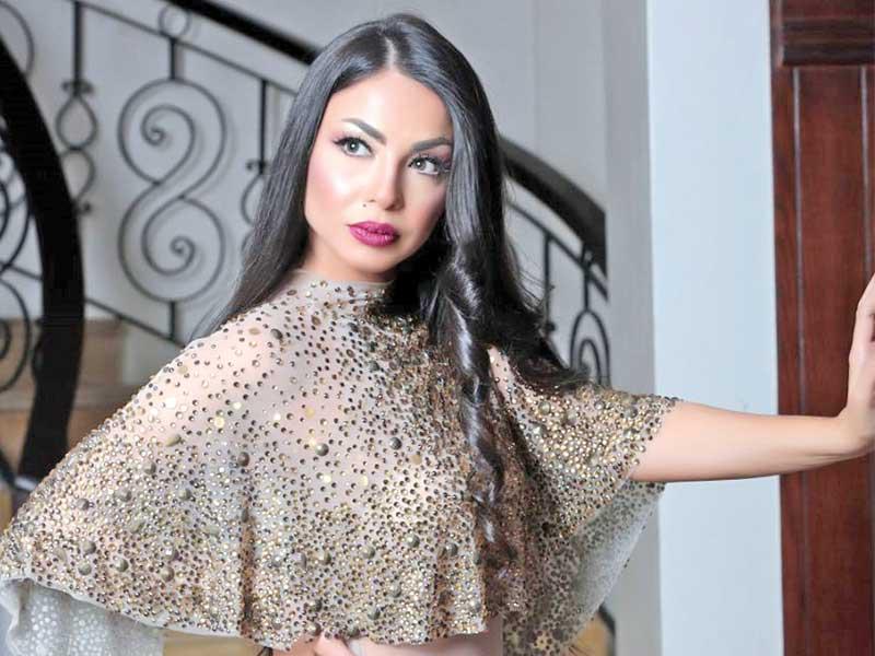 دوللي شاهين