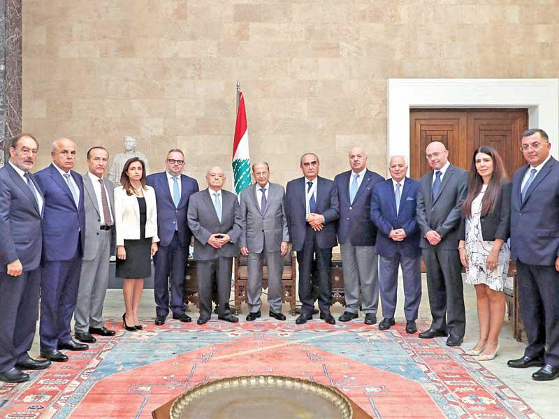 عون مستقبلاً وفداً من الرابطة المارونية أمسt (دالاتي ونهرا) 