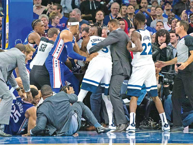 جانب من الاشتباك بين إمبيد وتاونز