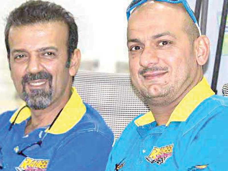 عبداللطيف العماني ومصطفى الدشتي