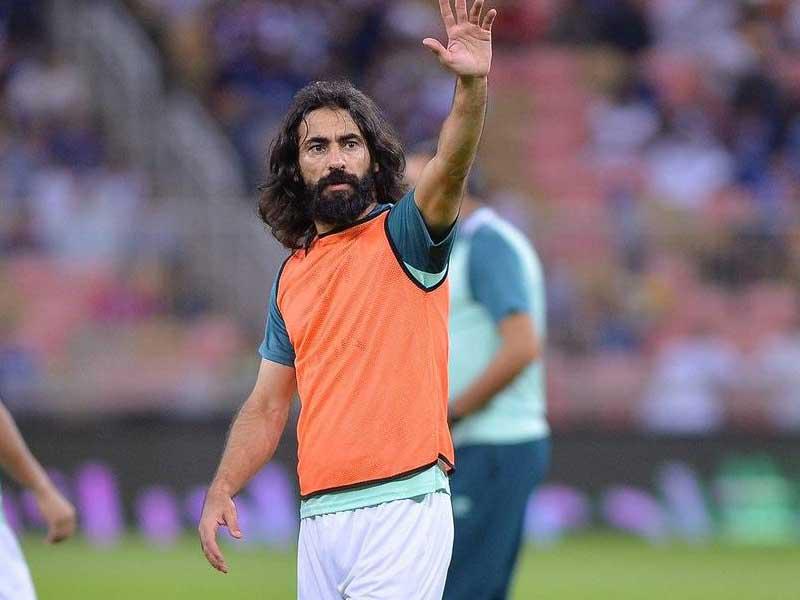 اللاعب الدولي السابق حسين عبدالغني 