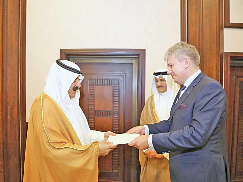 الجارالله يتسلم نسخة من أوراق اعتماد سفير أستونيا