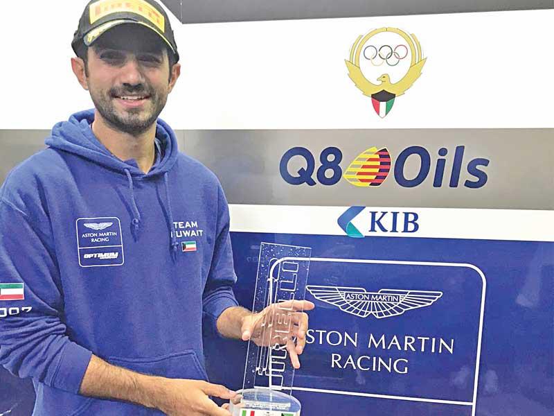 ضو منتخب الكويت لسباق السيارات زيد أشكناني