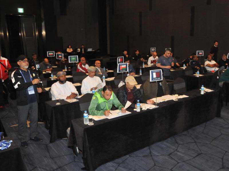 جانب من الاجتماع الفني للبطولة 