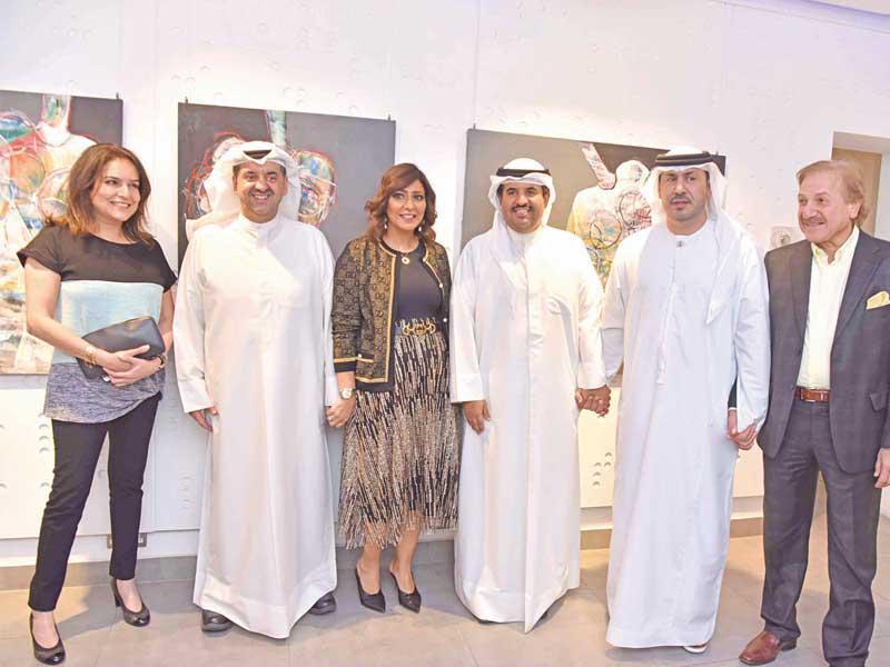 شيماء أشكناني مع المنصور والخشتي والمضف والخليفة في المعرض 