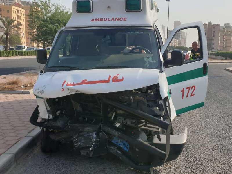 سيارة الإسعاف بعد الحادث