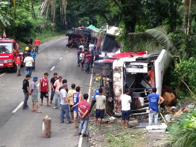 مقتل 8 فلبينيين في حادث مرور