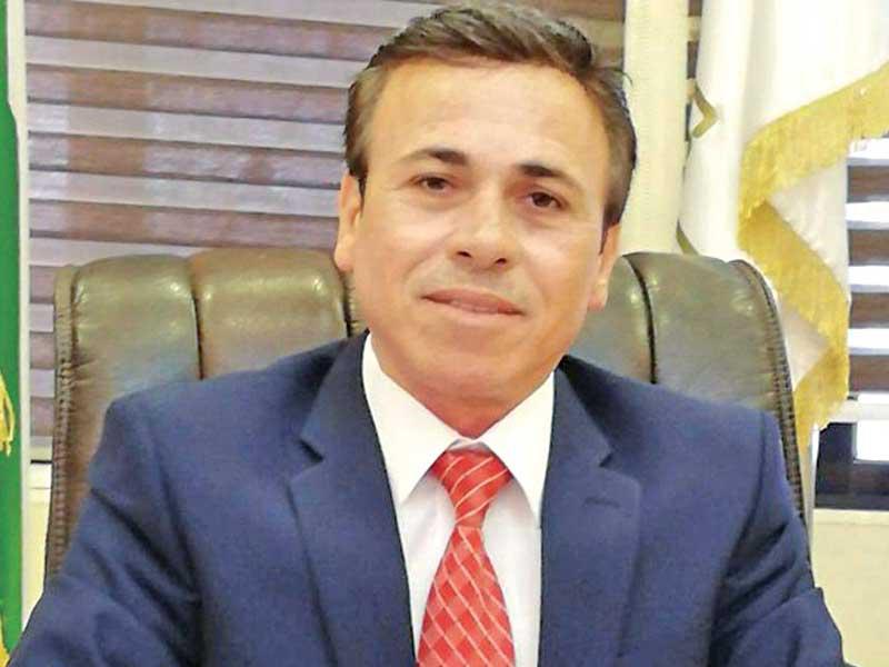 نقيب الفنانين الأردنيين حسين الخطيب 