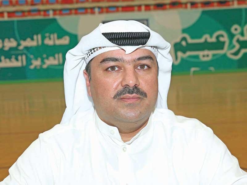  رئيس النادي العربي عبدالعزيز عاشور