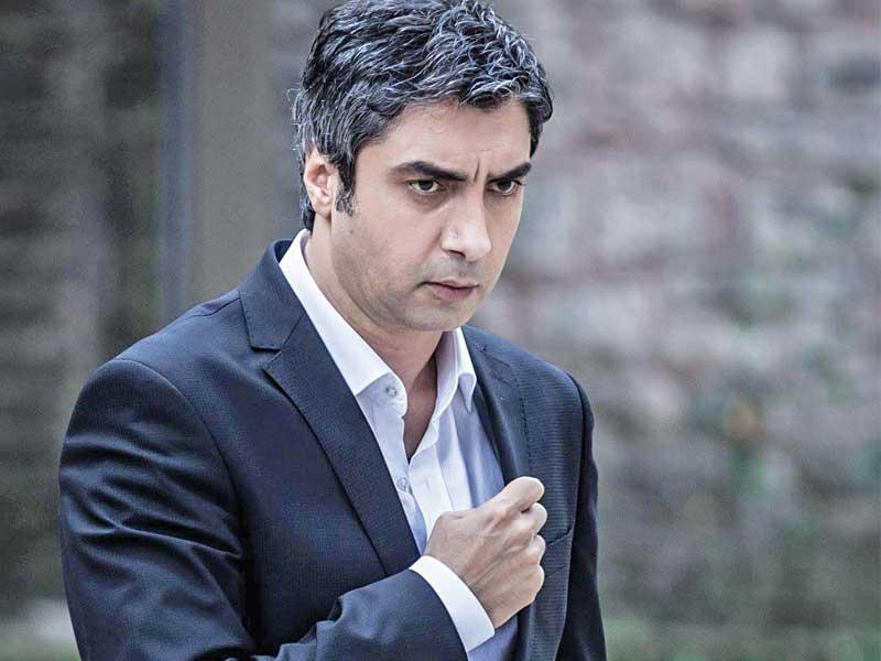 النجم التركي ​نجاتي شاشماز