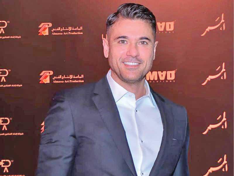 الفنان أحمد عز