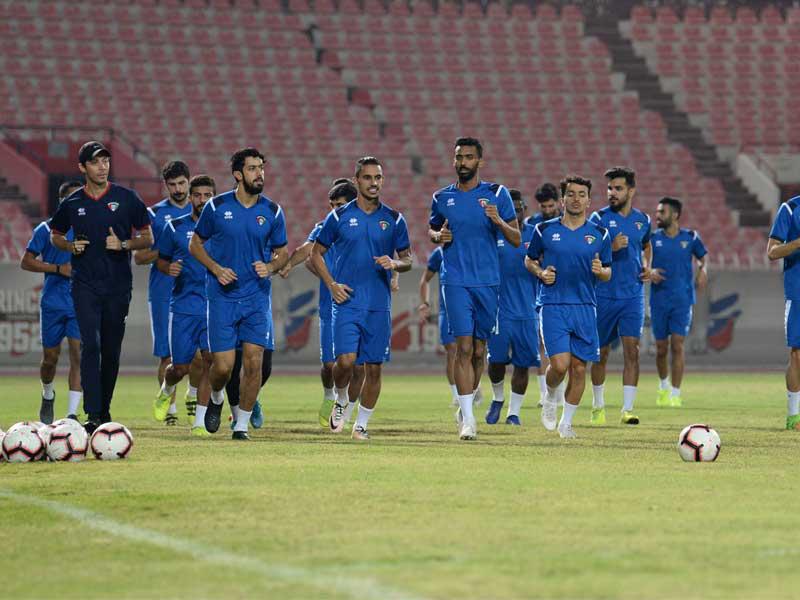 جانب من تدريبات المنتخب الكويتي لكرة القدم