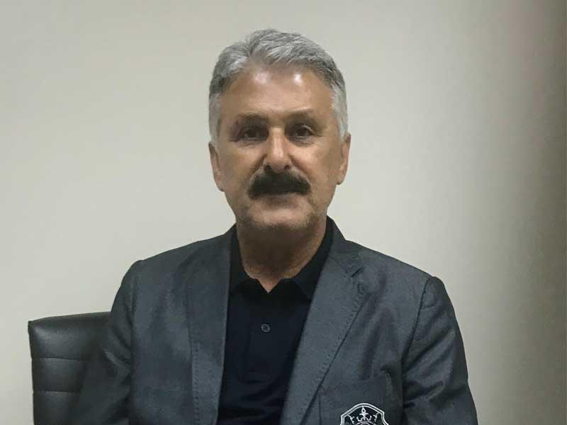 الفنان التشكيلي محمد قمبر