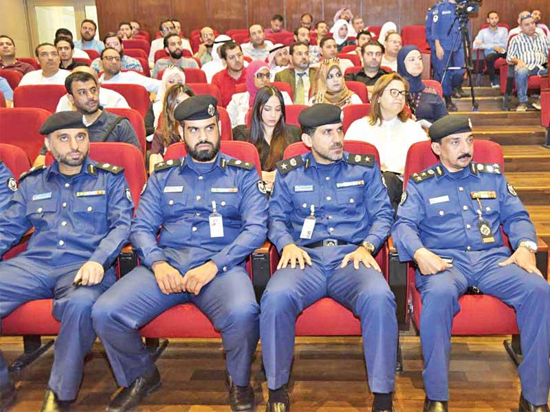 جانب من ورشة «الإطفاء»