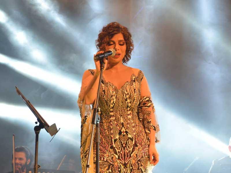 المطربة السورية أصالة