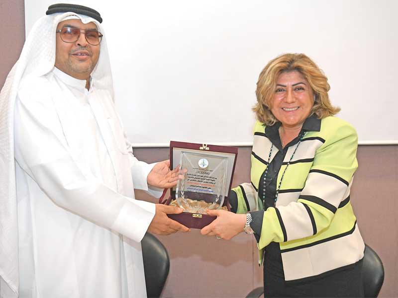 جانب من التكريم 