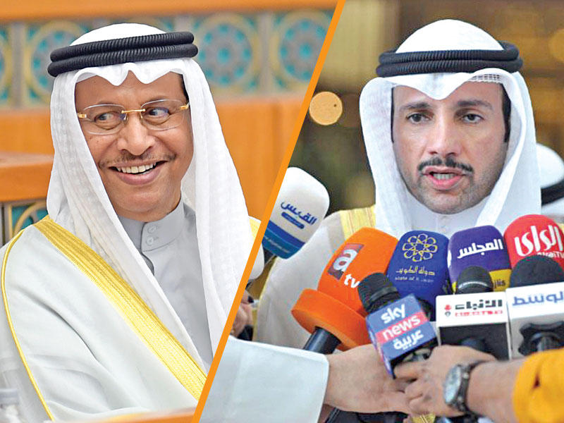 من يمين الصورة الغانم متحدثاً للصحافيين في المجلس أمس و المبارك في الجلسة الأخيرة لمجلس الأمة