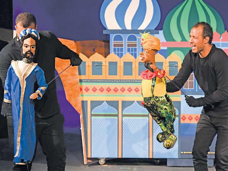 مشهد من مسرحية «جلنار وطائر النار»