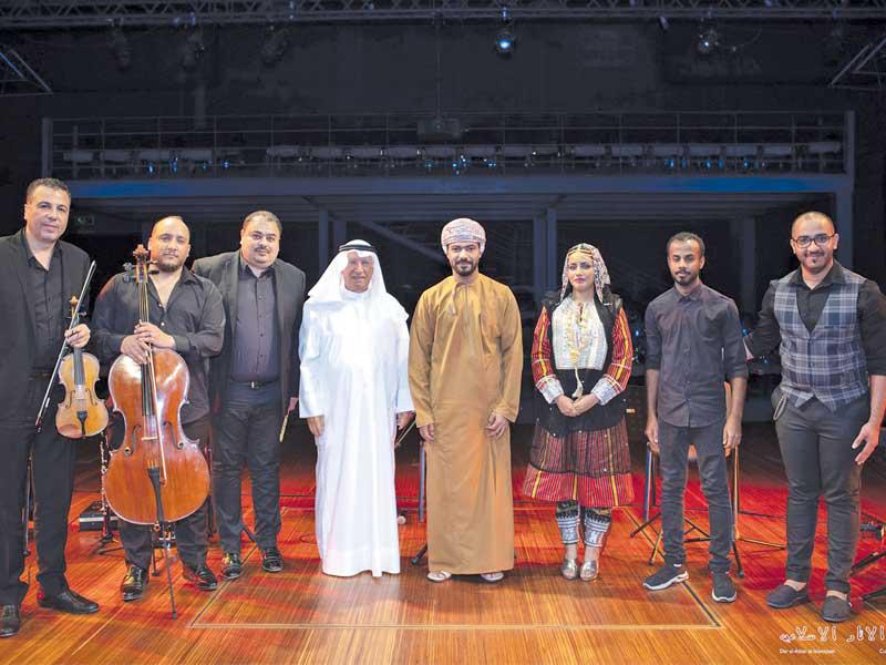 المشاركون في الأمسية العمانية