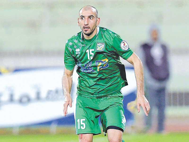 لاعب العربي السابق والتضامن حاليا مهند الأنصاري 