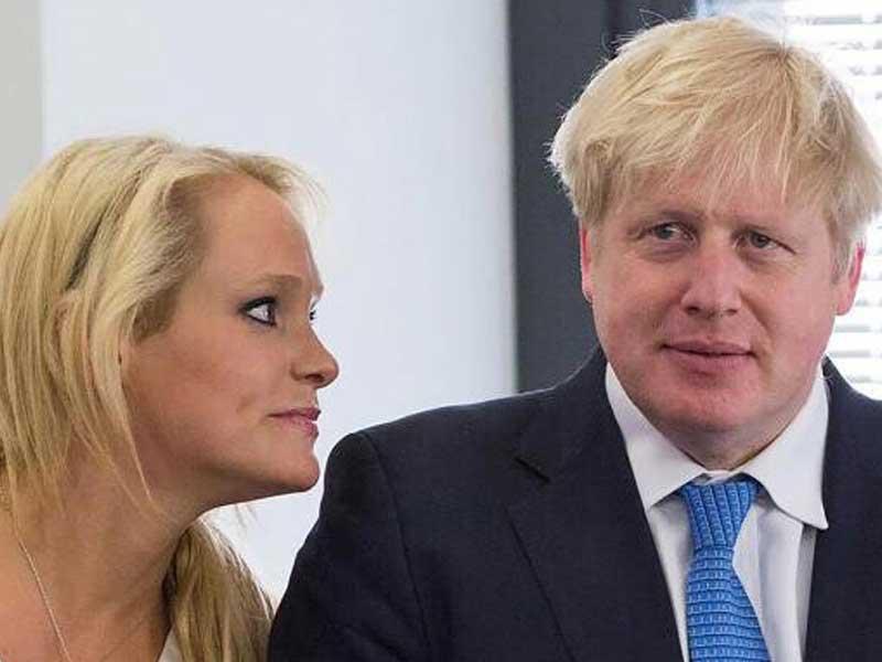 أركوري لجونسون: أبعدتني بوحشية!