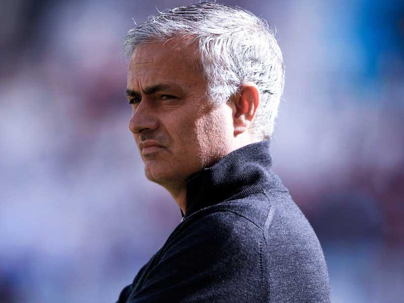 المدرب البرتغالي جوزيه مورينيو 