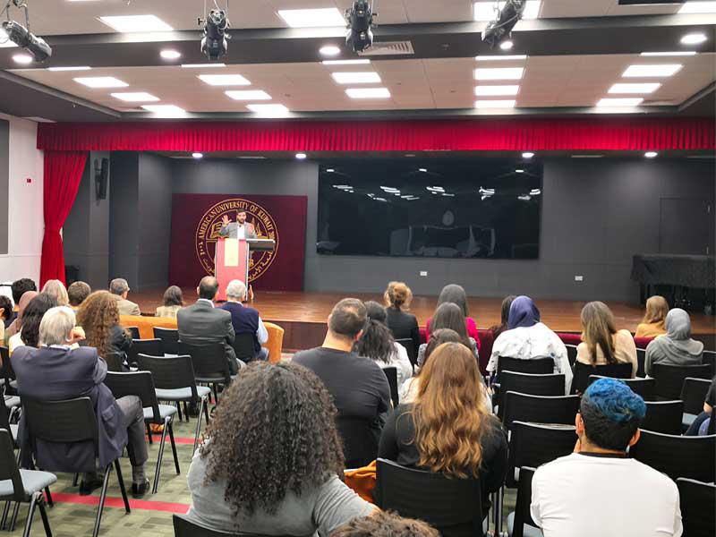  جانب من المحاضرة