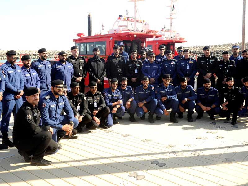 الفريق المكراد ومجموعة الإنقاذ البحري