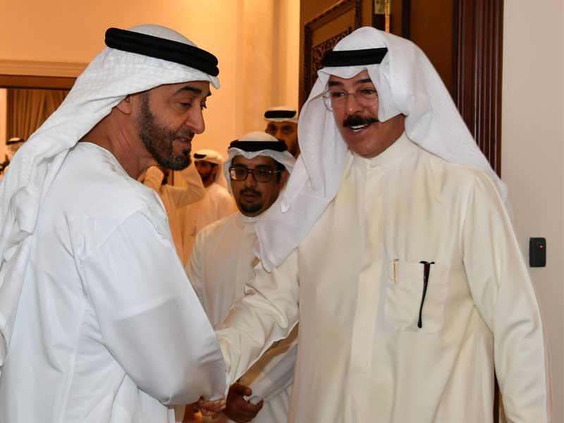 ممثل سمو الأمير الشيخ محمد الخالد الحمد الصباح يقدم واجب العزاء