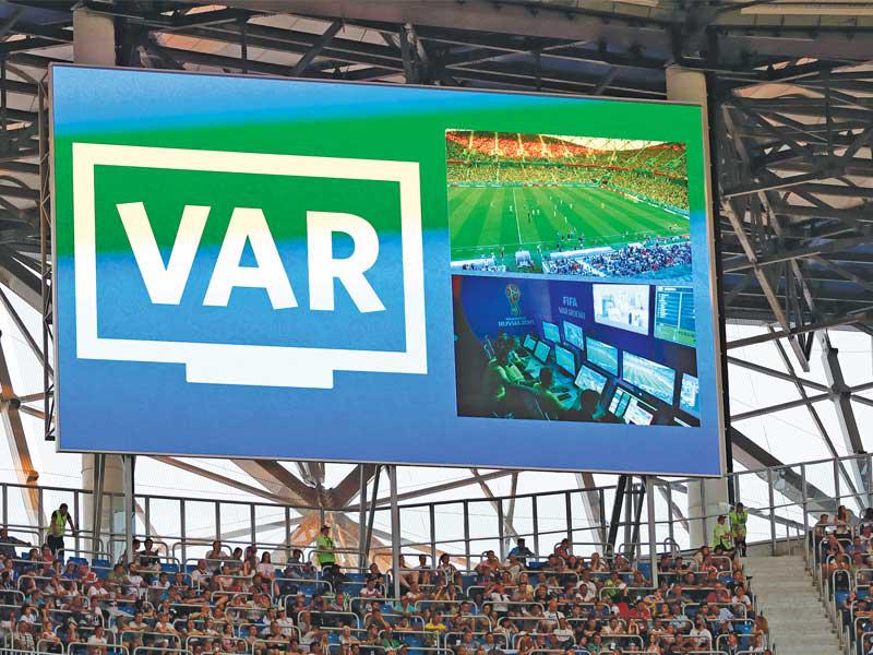تطبيق تقنية VAR للمرة الأولى في البطولة