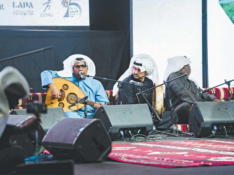 العماري يشدو بروائع التراث الكويتي 