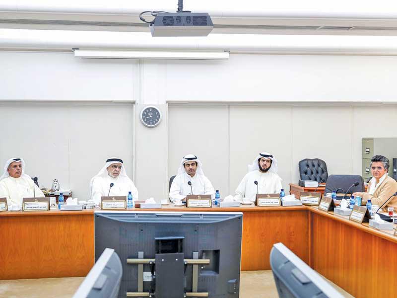 «الميزانيات» في اجتماع سابق