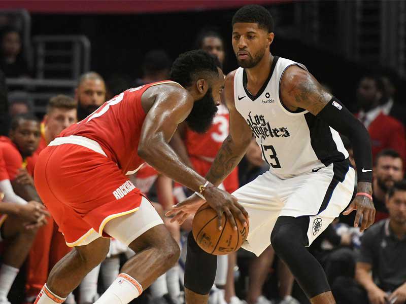 جانب من لقاء كليبرز وهيوستن