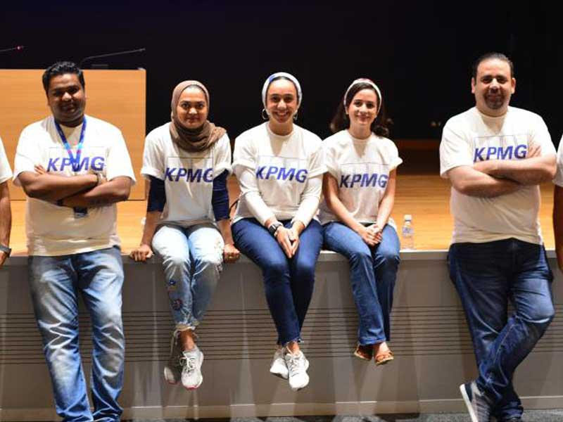 المشاركون في يوم التوعية