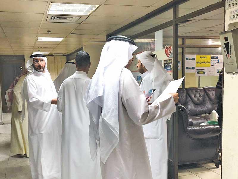 جانب من الحملات التفتيشية على المحال المغلقة