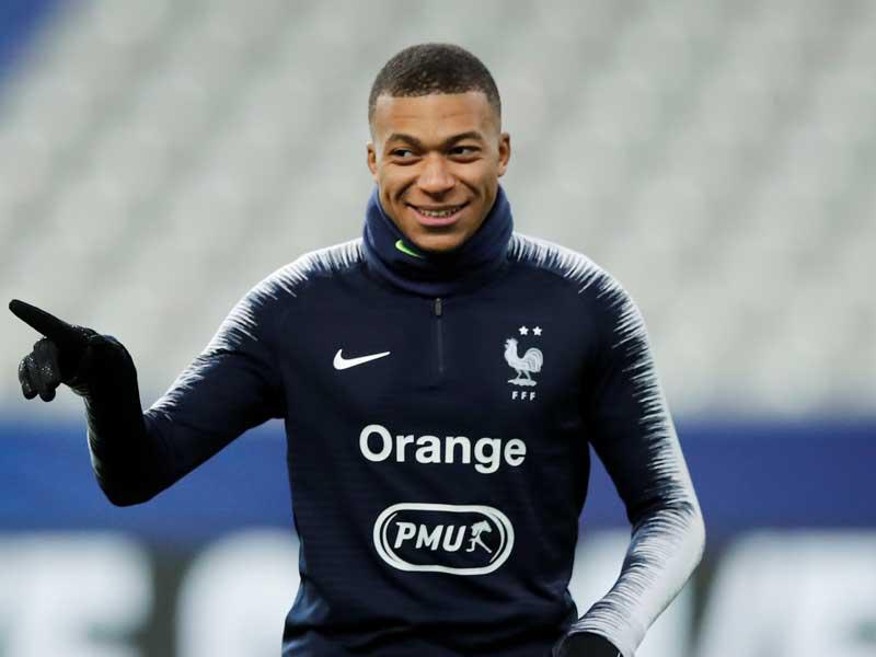 مهاجم باريس سان جرمان كيليان مبابي