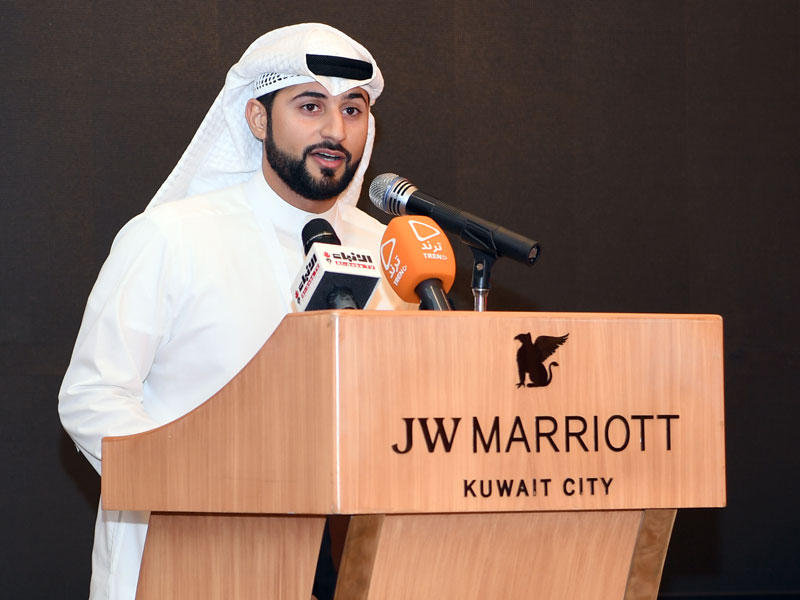 الياقوت متحدثاً خلال المنتدى