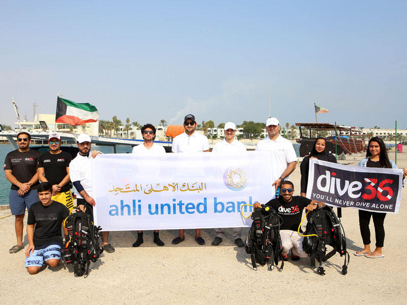 متطوعون من «المتحد» في رحلة لتنظيف أخوار الخيران