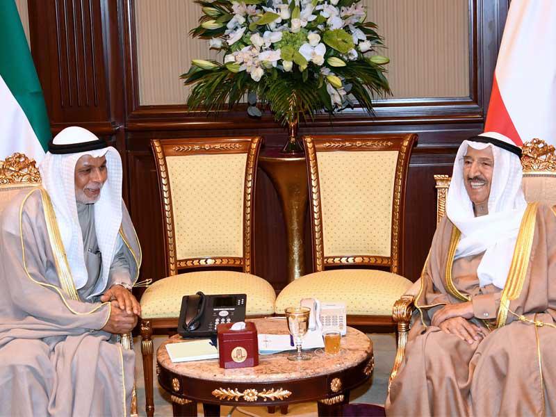 الأمير مستقبلاً المطاوعة أمس