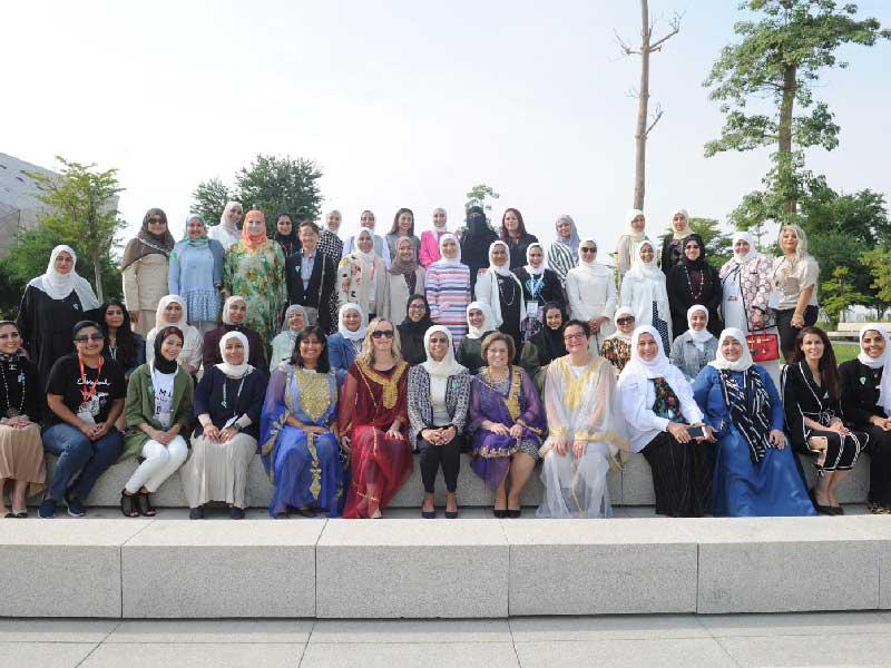 جراحات الكويت والخليج في لقطة تذكارية في ختام مؤتمرهن