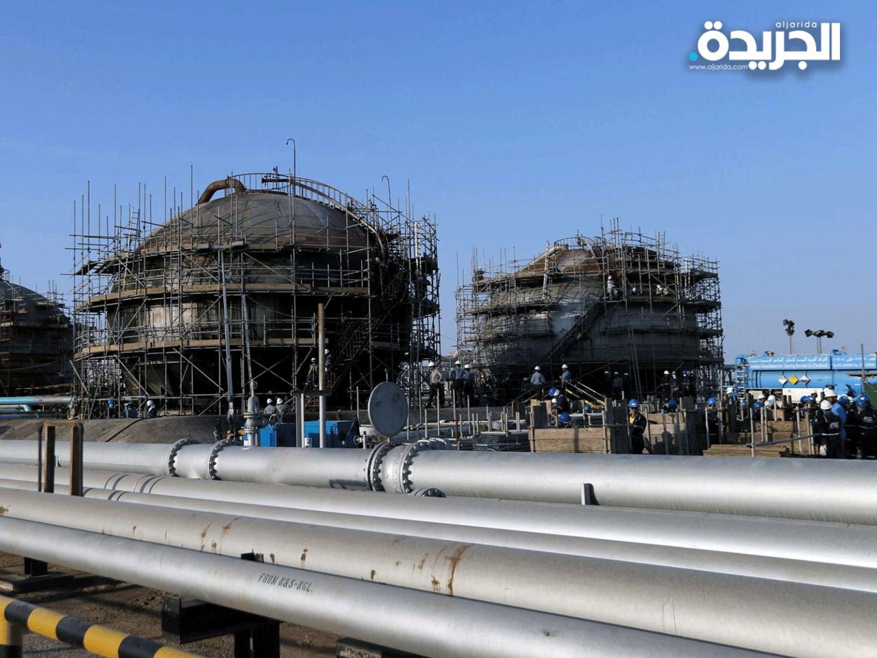 جانب من الأضرار التي خلفها الهجوم الأخير على أرامكو 